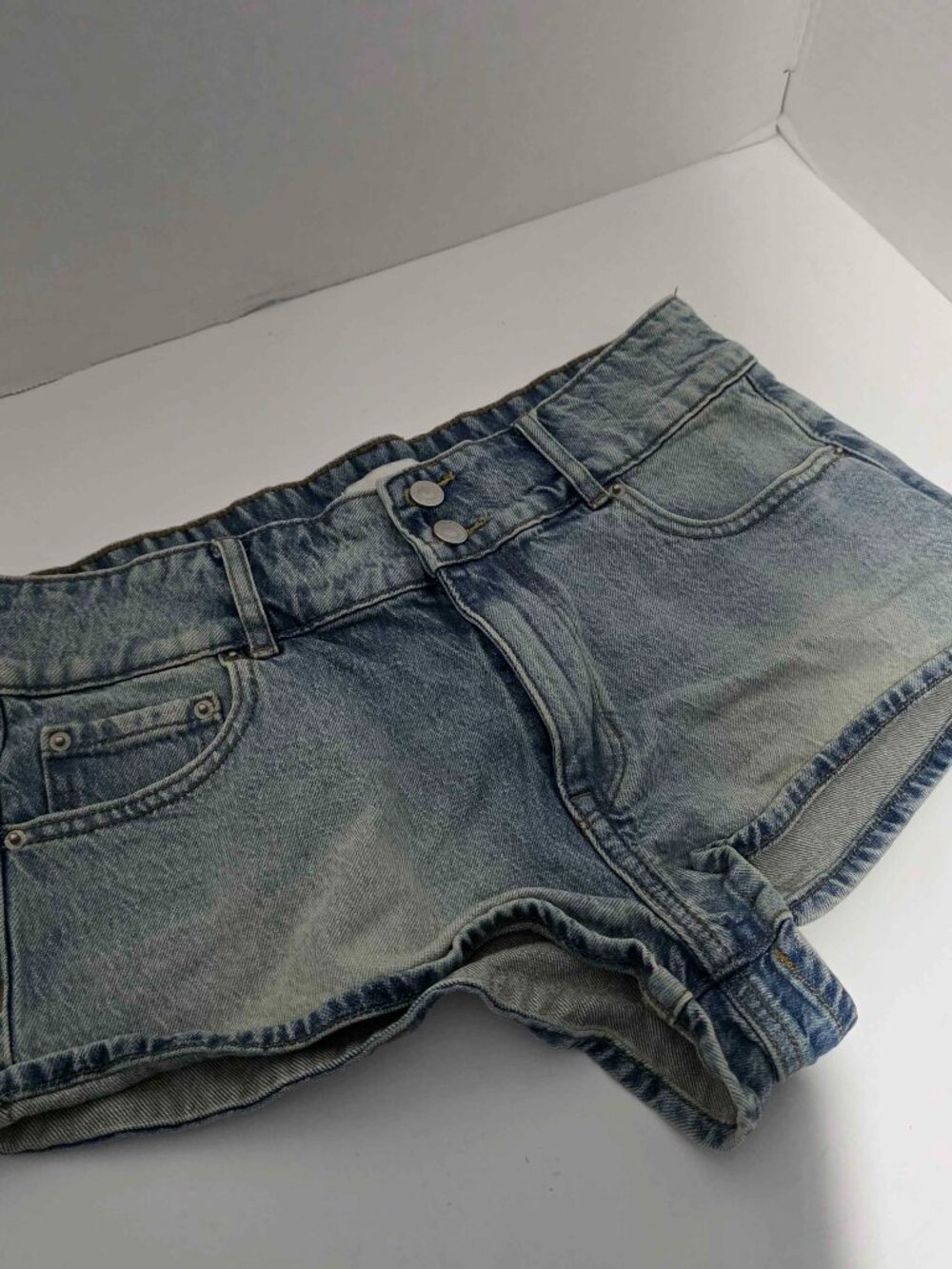 PacSun Micro Short Womens Size 27 Light Wash Denim Jean Shorts